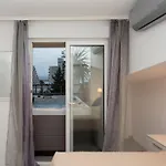 7 Luxury *